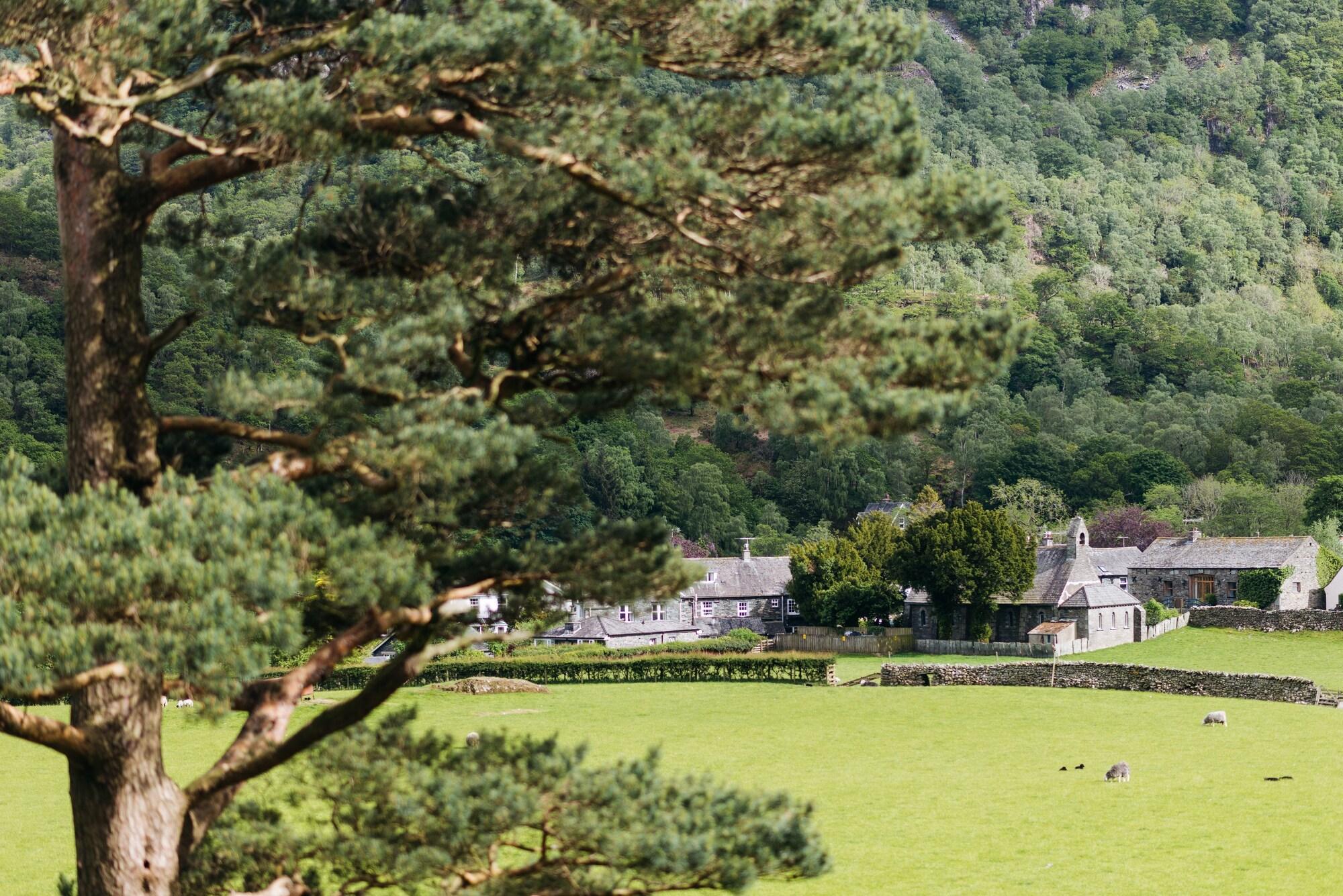 Borrowdale Gates Hotel Bagian luar foto