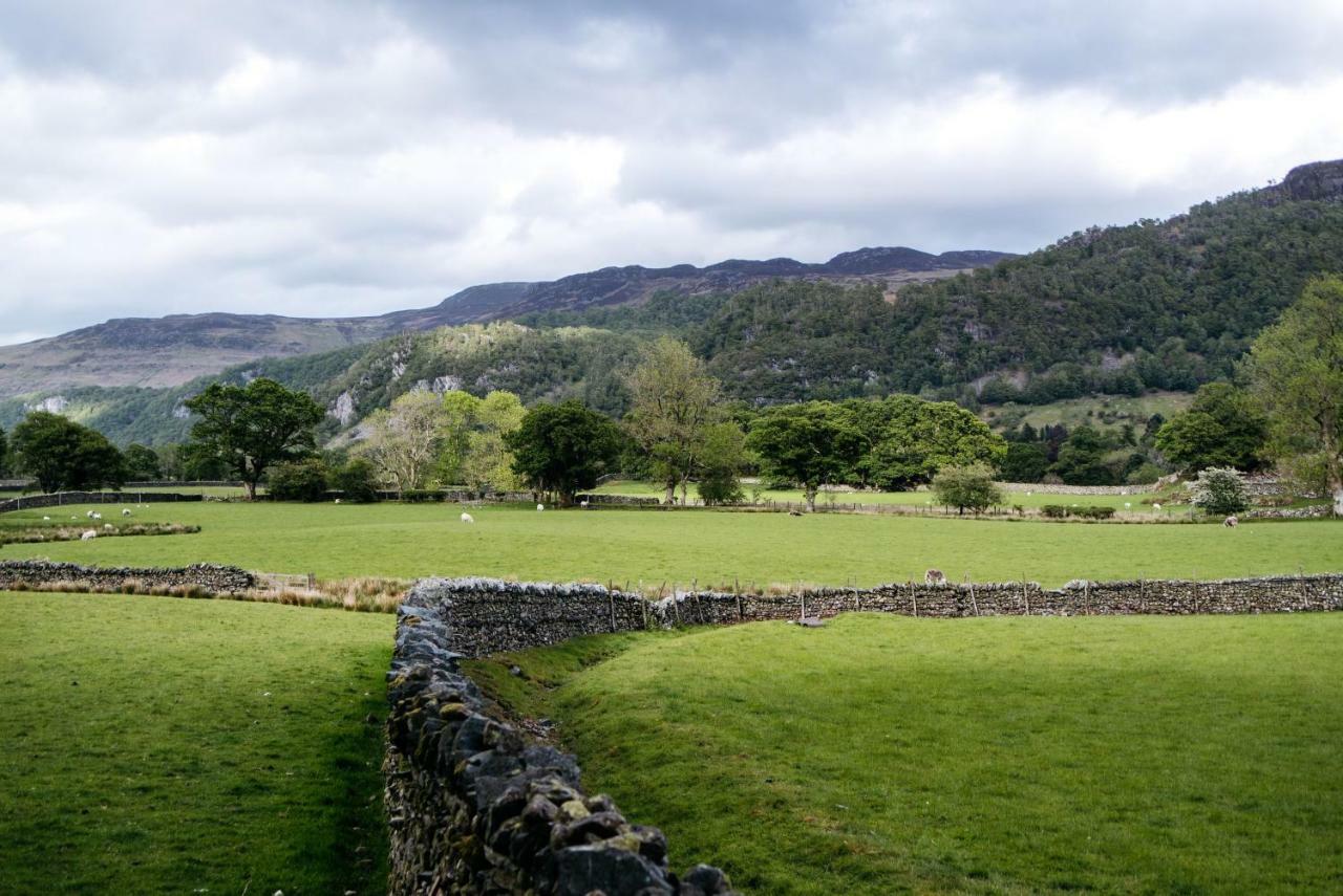 Borrowdale Gates Hotel Bagian luar foto